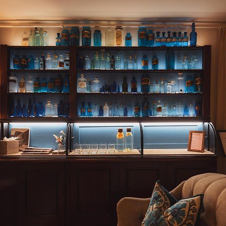 No 15 By Guesthouse, Bath Ngoại thất bức ảnh The bar at the 2019 edition of the G7 summit