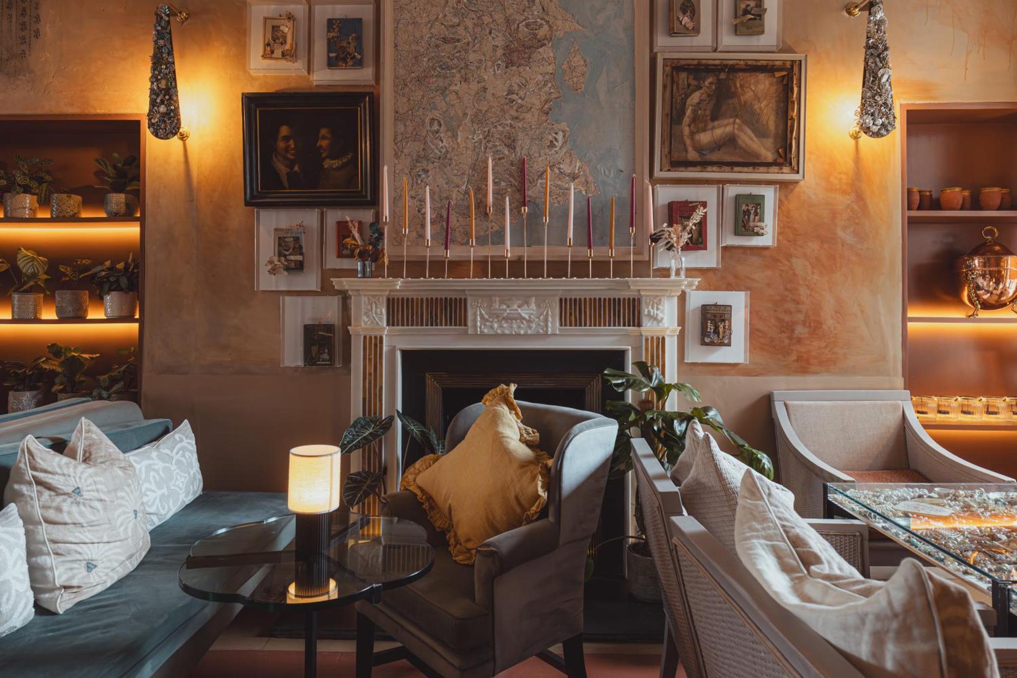 No 15 By Guesthouse, Bath Ngoại thất bức ảnh The Drawing Room at The Ivy, St John's Wood