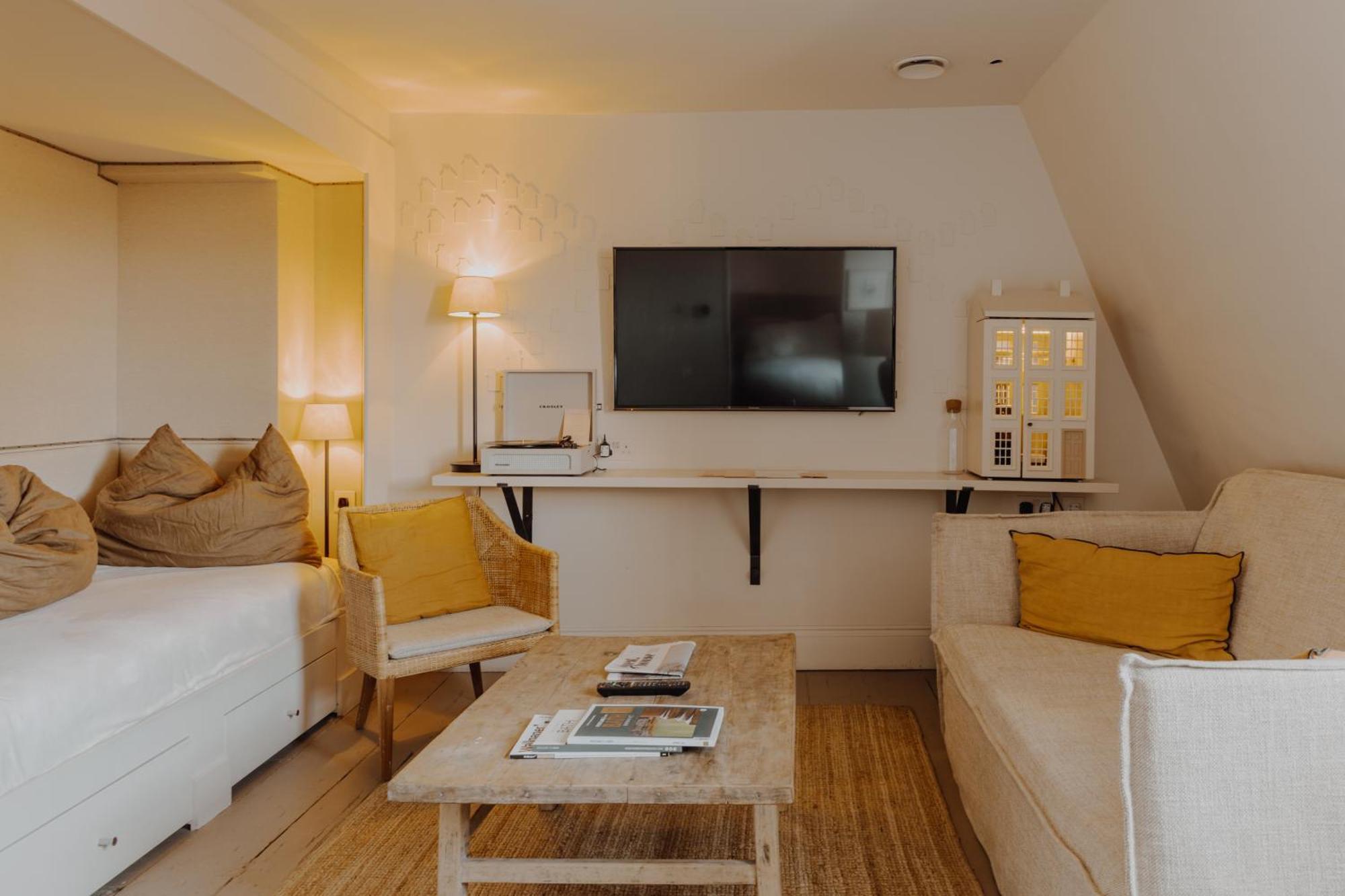 No 15 By Guesthouse, Bath Ngoại thất bức ảnh A room at the Hotel